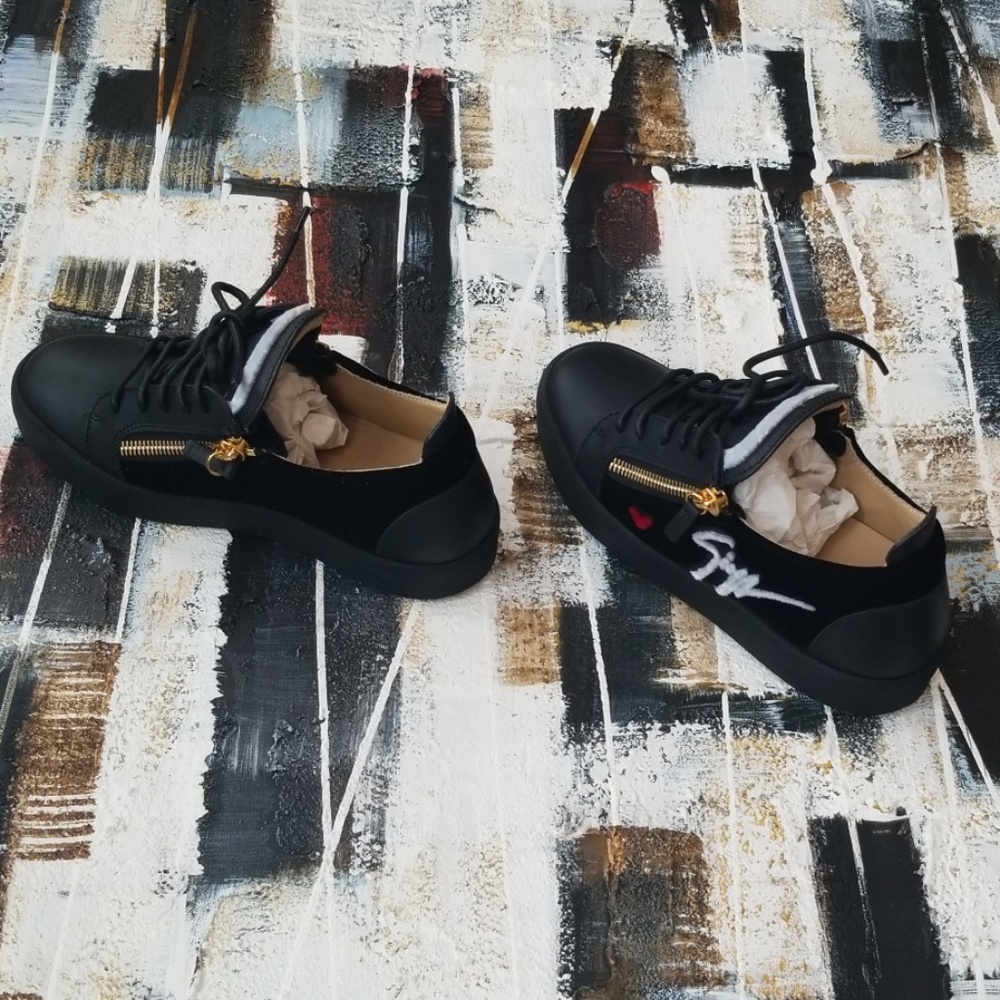 š„GIUSEPPE SIGNATURE LEATHER UNISEX SNEAKERS - Picture 3 of 8